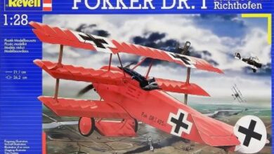 Maqueta del avión triplano Fokker Dr.1 del Barón Rojo en vuelo