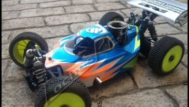 Buggy de 1/8 todoterreno completo con su carroceria pintada