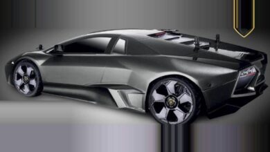 El modelo de radiocontrol del Lamborghini Reventon a escala 1/10 visto de tres cuartos traseros